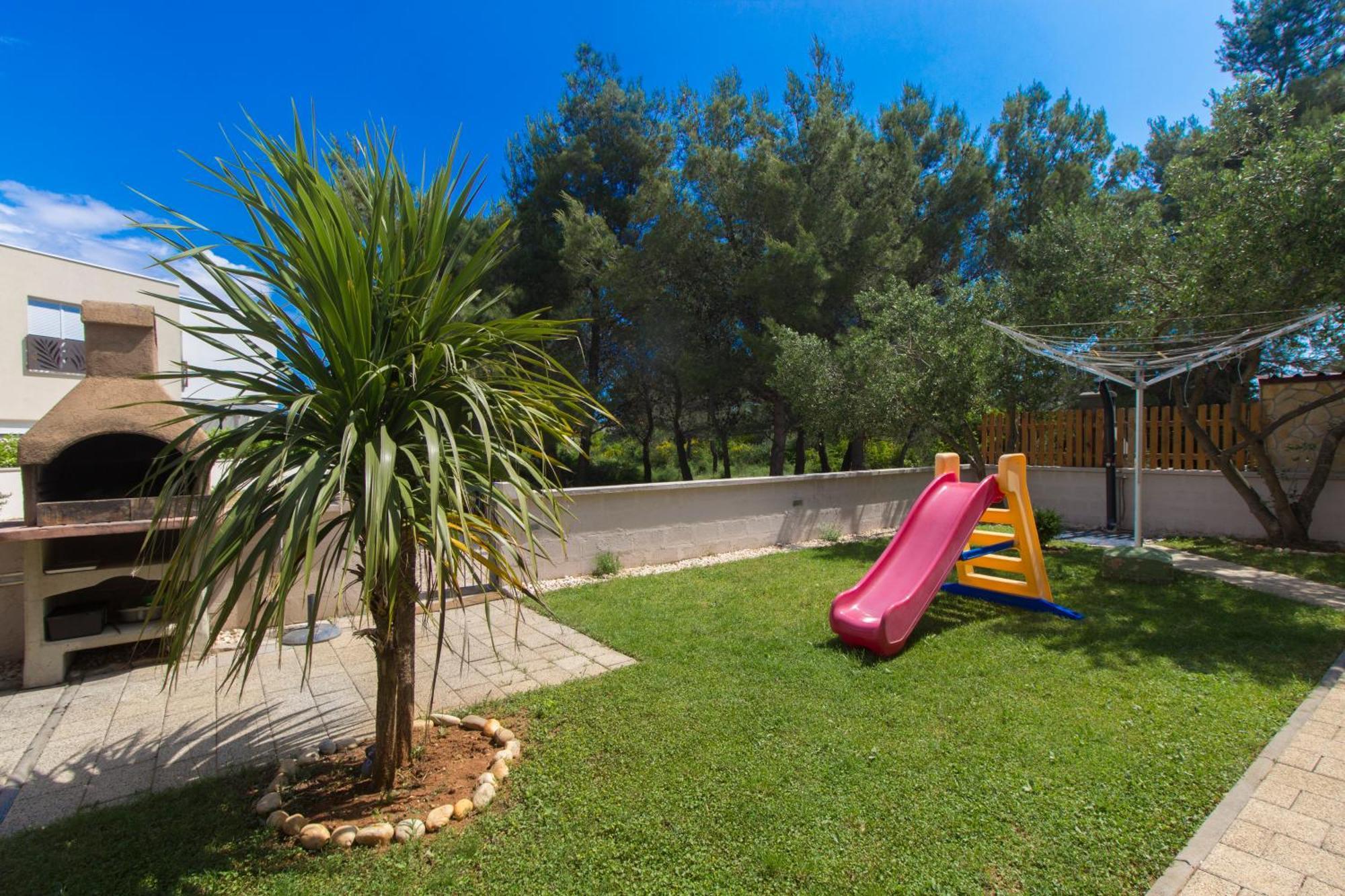 Apartmani Gnjidic Srima Exterior foto